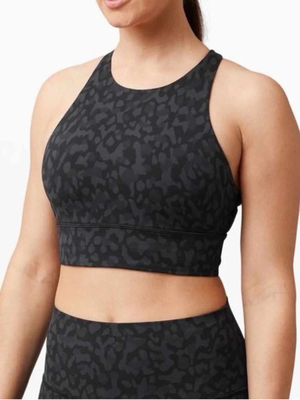 Lululemon high-neck energy bra size 6